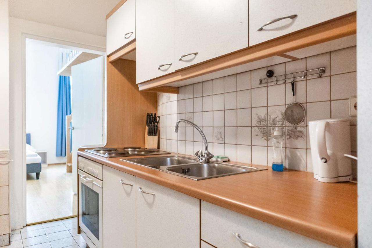 Attractive Apartment Near Wiener Stadthalle Exterior photo